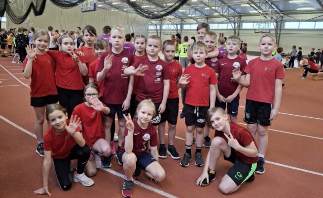 Starpskolu stafetes Limbažos, Alojas Ausekļa vidusskola