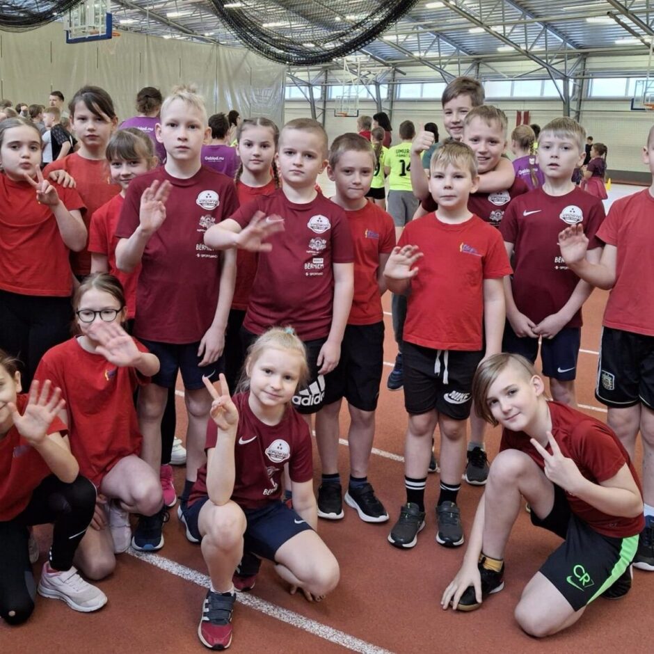 Starpskolu stafetes Limbažos, Alojas Ausekļa vidusskola