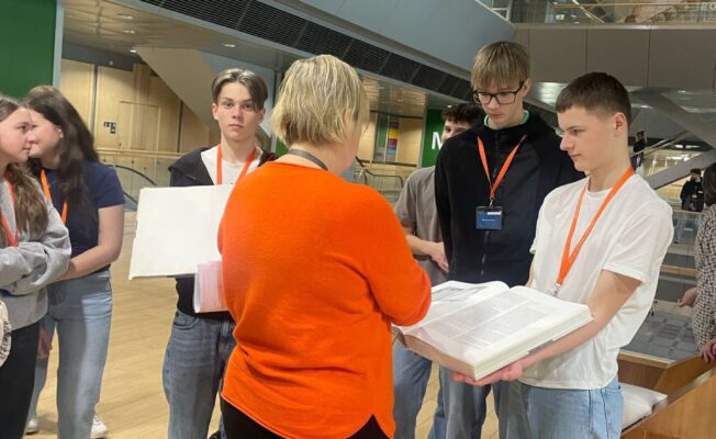 Alojas Ausekļa vidusskolas 9. klase Rīgā