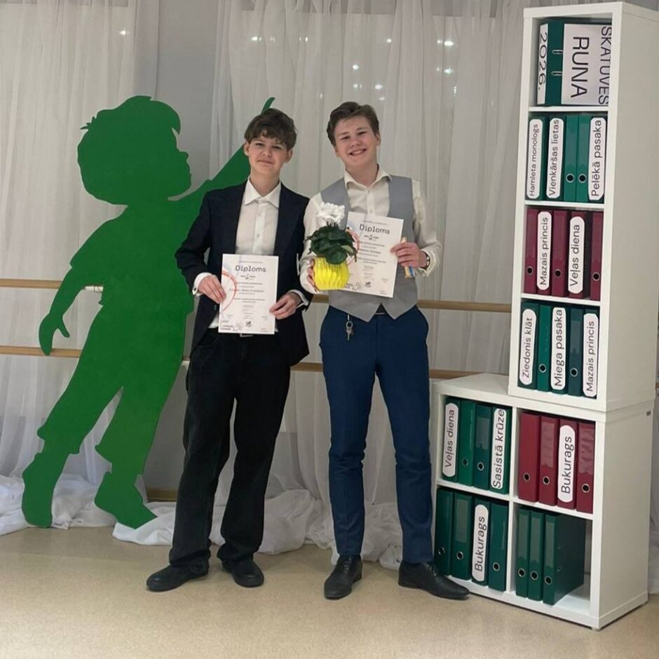 Skatuves runas konkursa dalībnieki - Eliass un Sīmanis